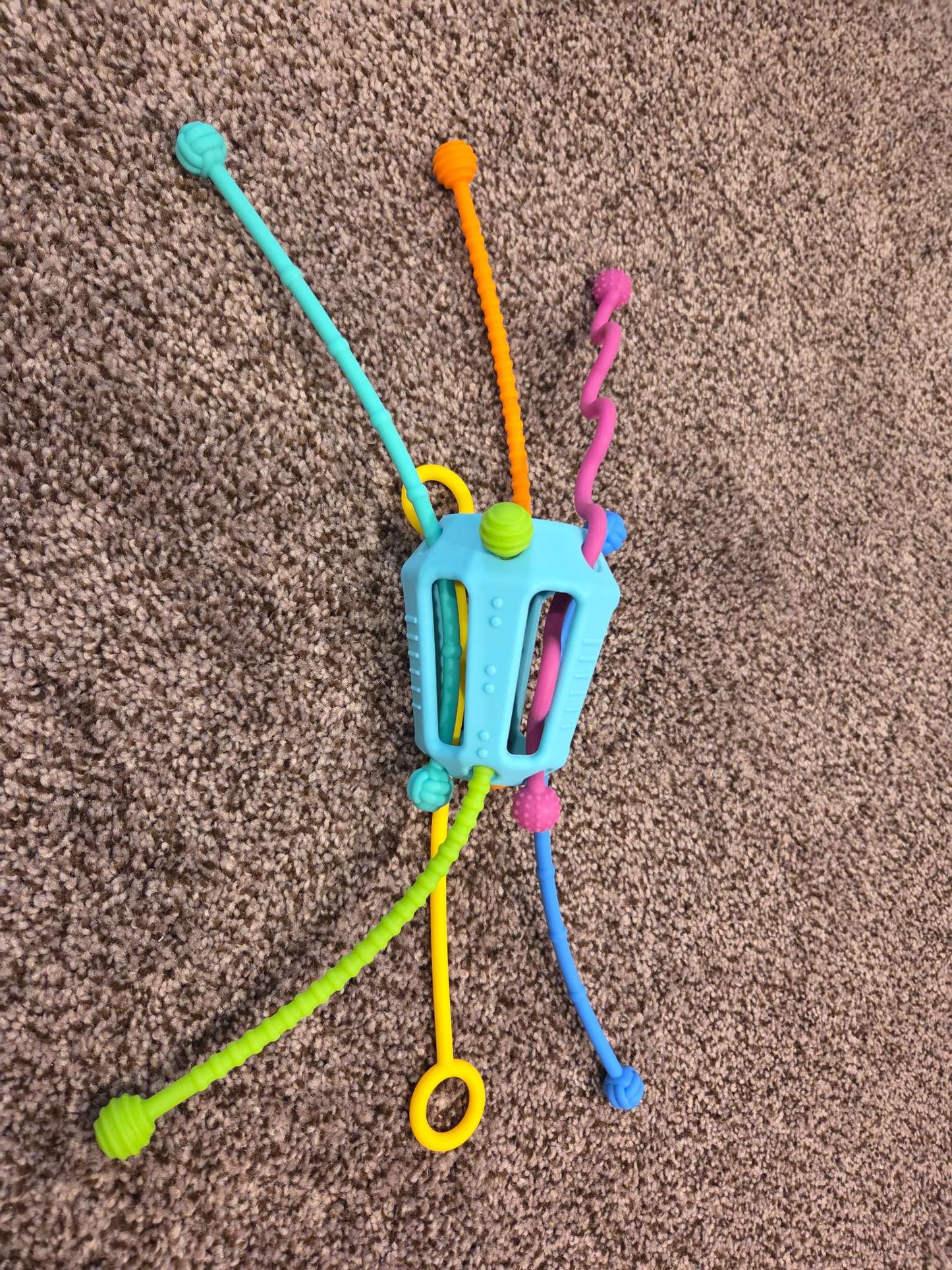Mobi Zippee - Silicone Activity Toy