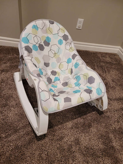Fisher Price Deluxe Infant-to-Toddler Rocker Seat