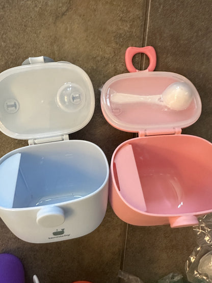 Newborn soothers and first food equipment bundle