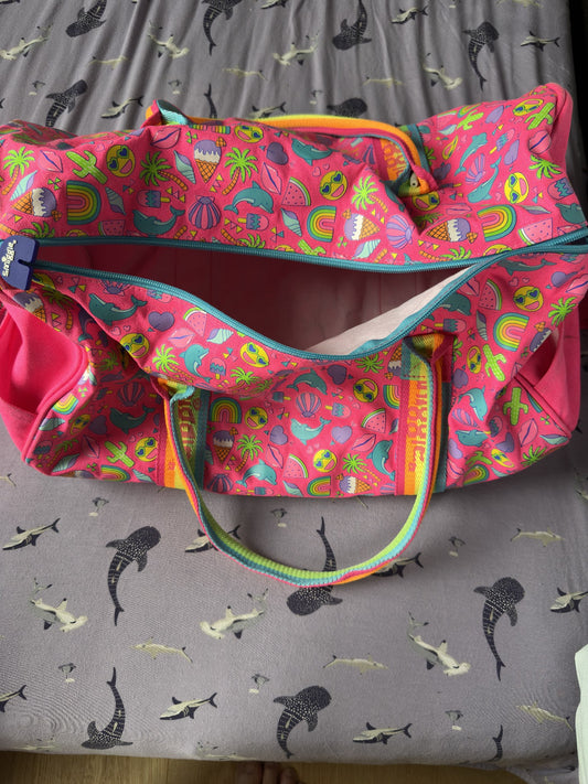 Smiggles duffle bag