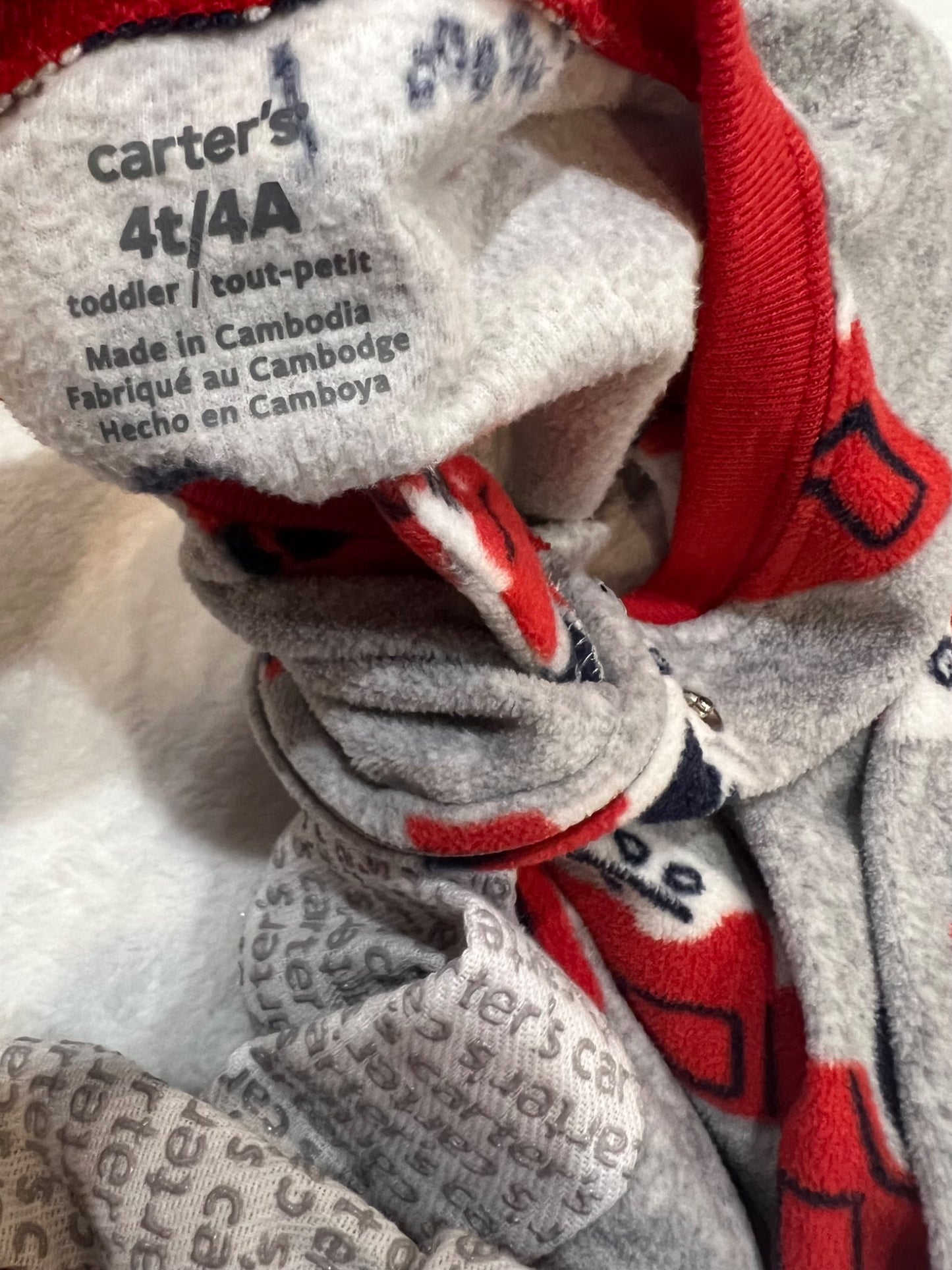 4T carters footed fleece pajaymas- truck & construction, Kids 4/4T