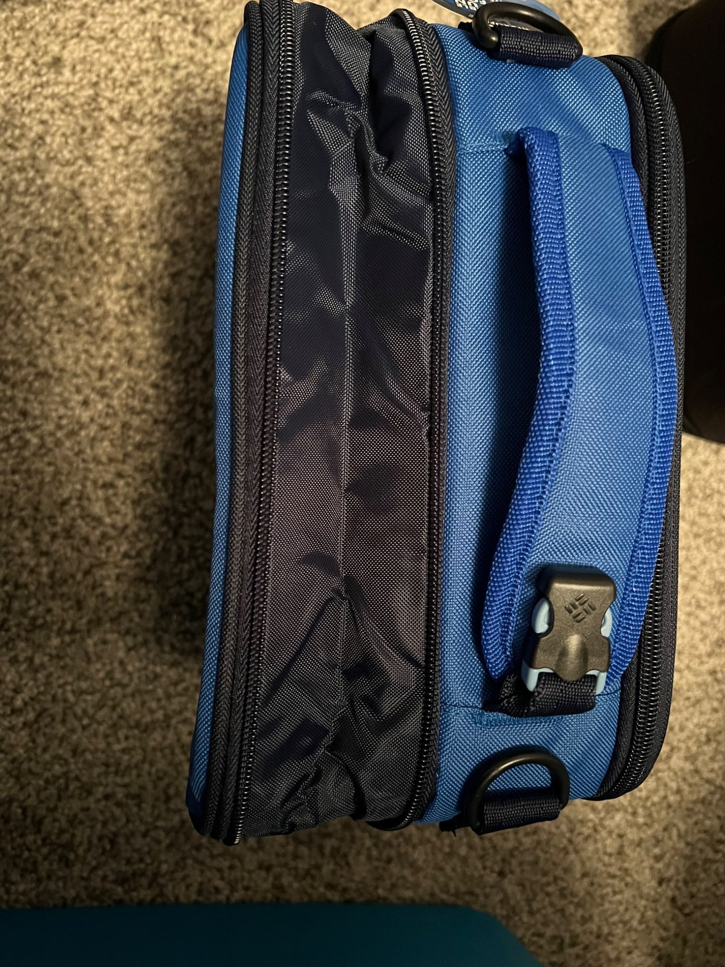 NEW Columbia expandable lunch box  - blue