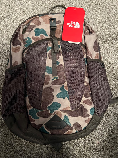 NEW- North face 17L recon squash youth backpack- camouflage