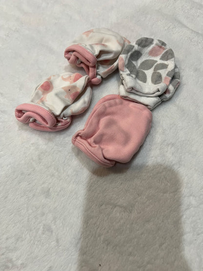 Unicorn newborn hat and swaddle- EUC  with scratch mitts - VGuC- , Kids Newborn