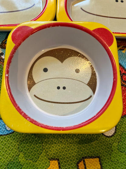 Skip hop monkey plates and bowl