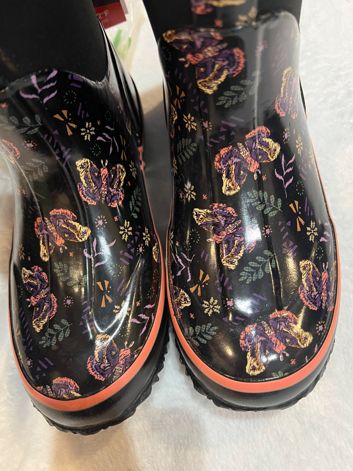 NEW size 2 Cougar waterproof winter boots - black with butterflies  , Shoes 2 (Kids:4-8yr)