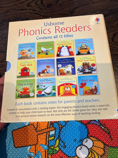 Usborne phonics readers set of 12