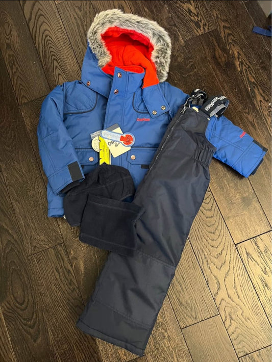 NEW- 4T carters 2 piece snowsuit and accessories- blue boys, Kids 4/4T
