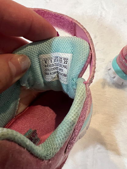 6T Skechers shoes - pink , Shoes 6 (Walkers:12-24 mth)