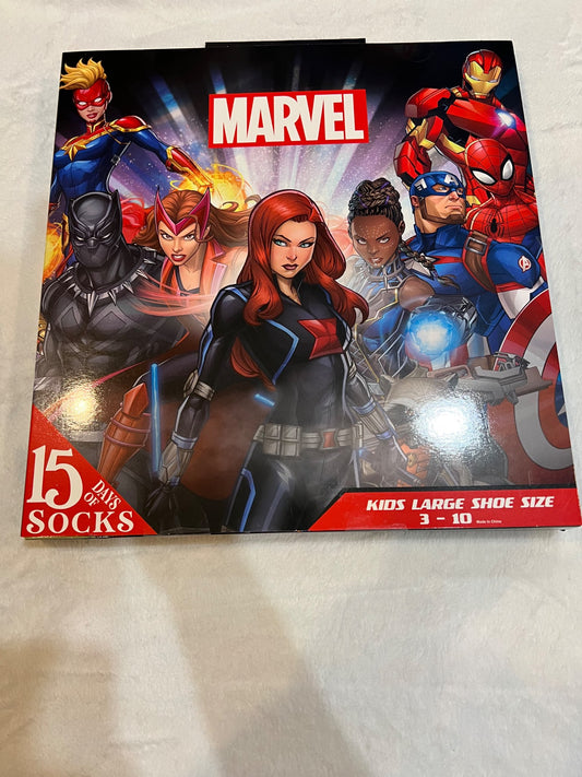 NEW- marvel sock calendar (15 socks) shoe size 3-10 #1