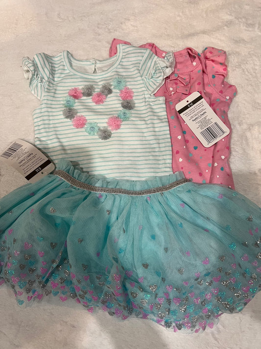 NEW 6 mth- matching outfits - 3 pieces, Kids 6 Month (3-6M)