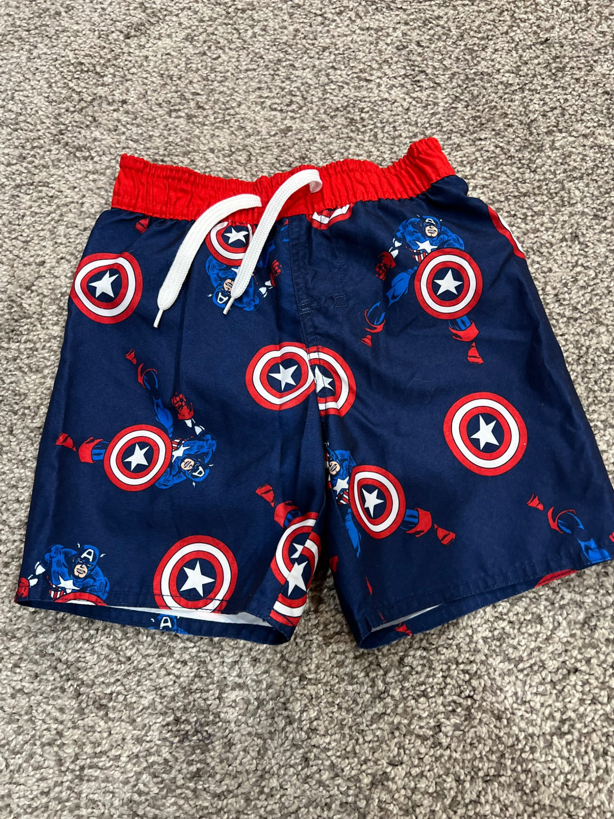 3T marvel swim trunks- EUC , Kids 4/4T