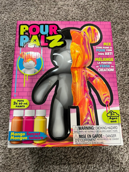 NEW pour palz  paint bear