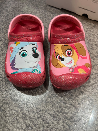 7/8 paw patrol sandals- skye & everest, Shoes 7 (Walkers:12-24 mth)