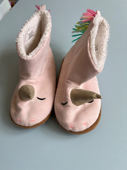 9-10T GAP unicorn slippers , Shoes 9 (Toddler:2-4yr)