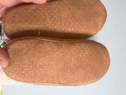 9-10T GAP unicorn slippers , Shoes 9 (Toddler:2-4yr)