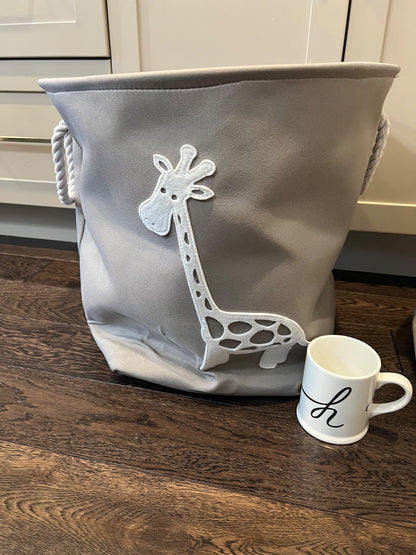 1 large storage bin- giraffes