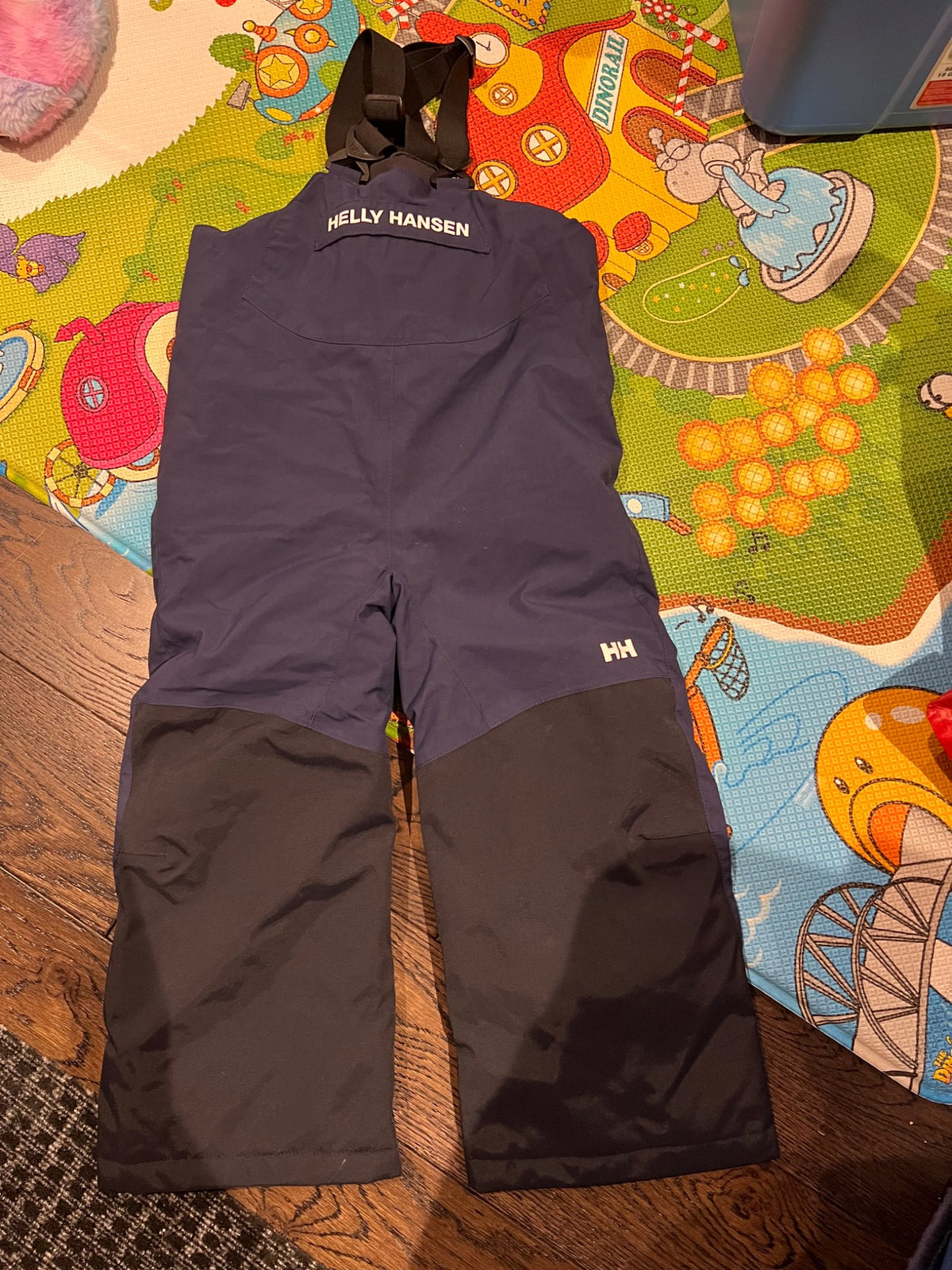 4T- Helly Hansen ski pants - EUC, Kids 4/4T