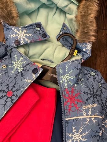 NEW 5T carters 2-piece snow suit with accessories -30c - blue flowers , Kids 5/5T
