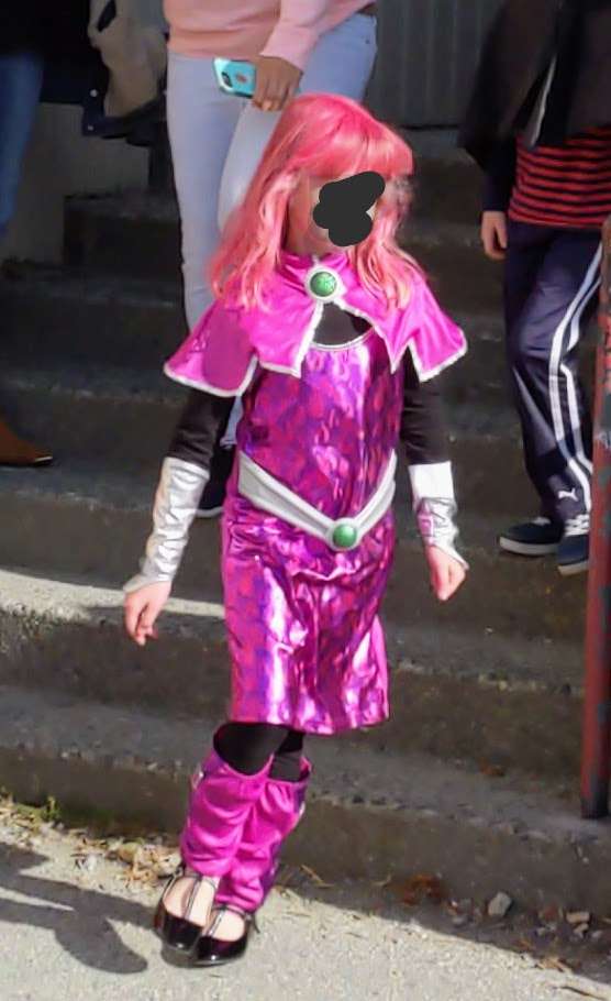 Deluxe STARFIRE Hallowe'en Costume, Retail $78.89, Kids 10 (medium)