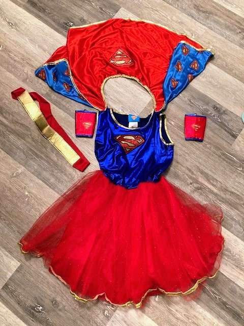 SUPERGIRL Hallowe'en Costume, Retail $55.00, Kids 10 (medium)