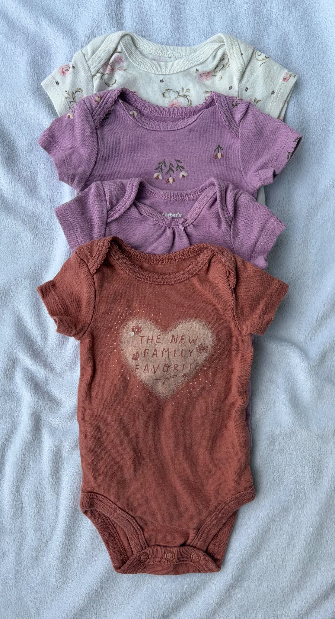 Set of 4 Tshirt Onesies, Kids Newborn
