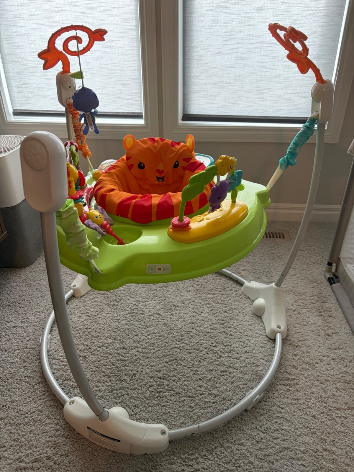 Fisher-Price Roarin’ Rainforest Jumperoo – Baby Activity Jumper