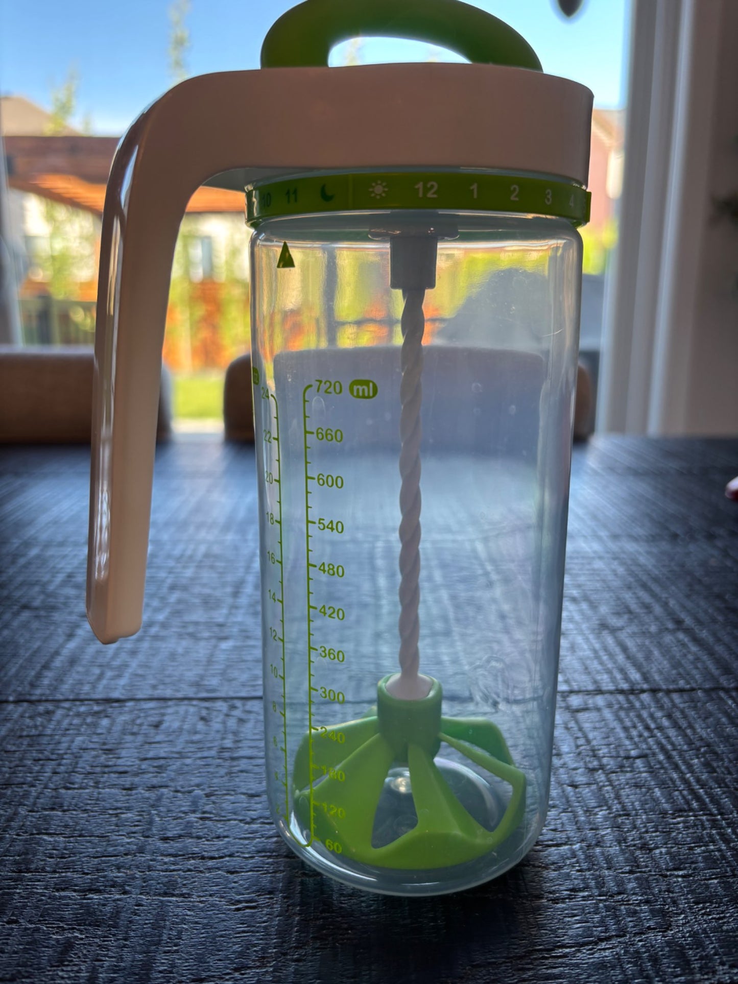 Munchkin Smart Blend Formula Mixing Pitcher