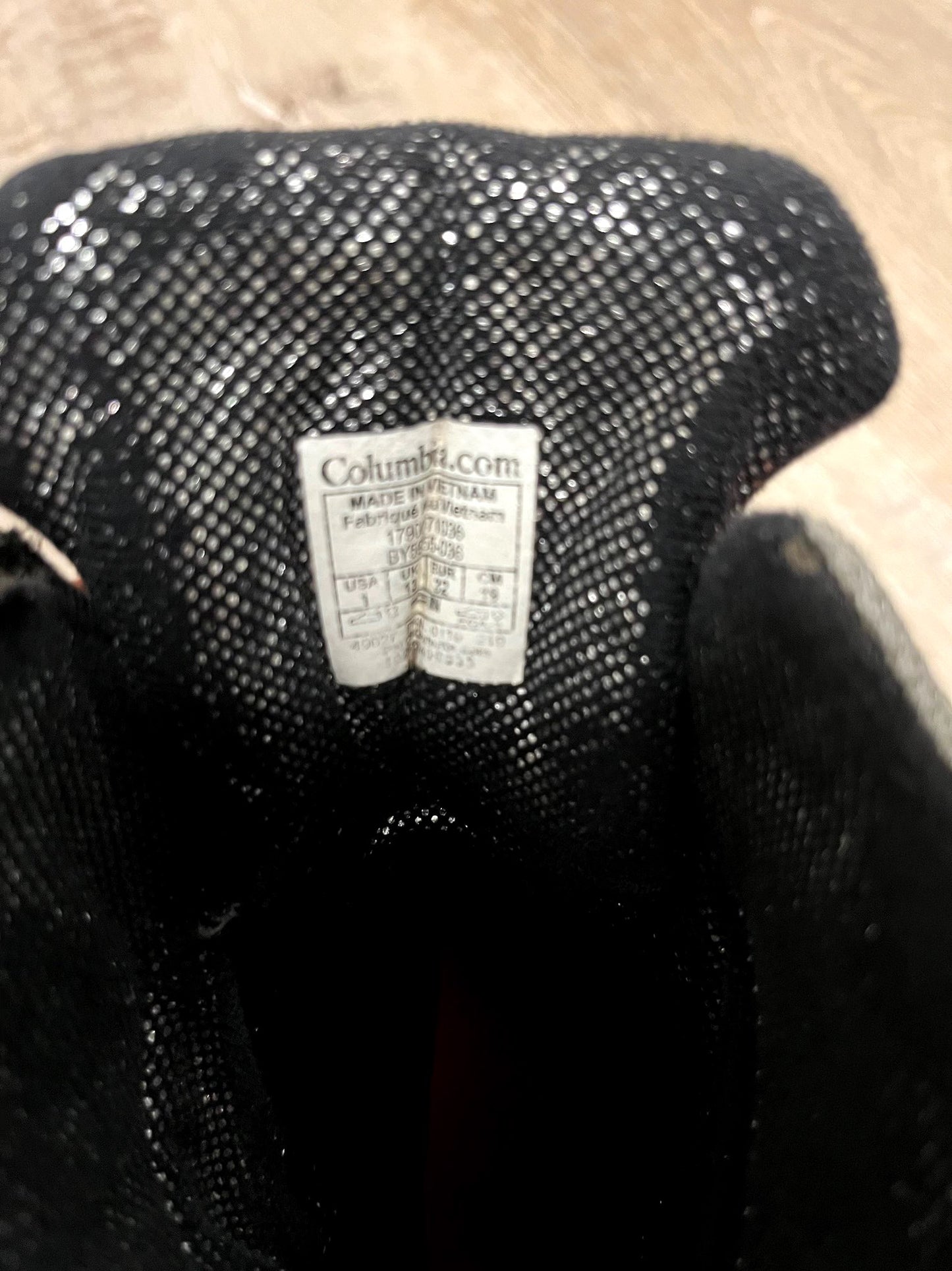 Columbia Big Kids’ Bugaboot™ Plus IV Omni-Heat™ Snow Boots, Shoes 1 (Kids:4-8yr)