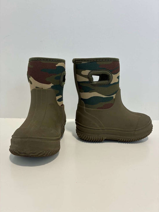 Rain Boots size 6, Shoes 6 (Walkers:12-24 mth)