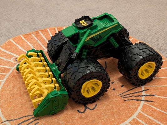 John Deere Combine