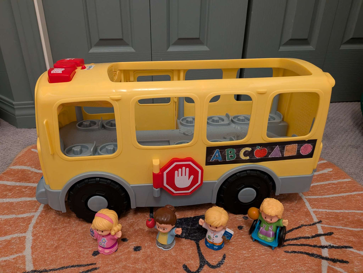 Fisher Price Big Yellow School Bus