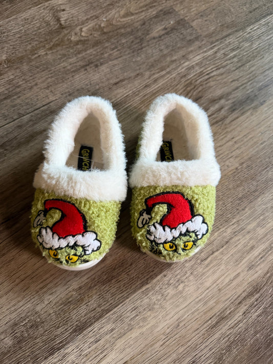Grinch Slippers toddler size 5-6, Shoes 5.5 (Walkers:12-24 mth)