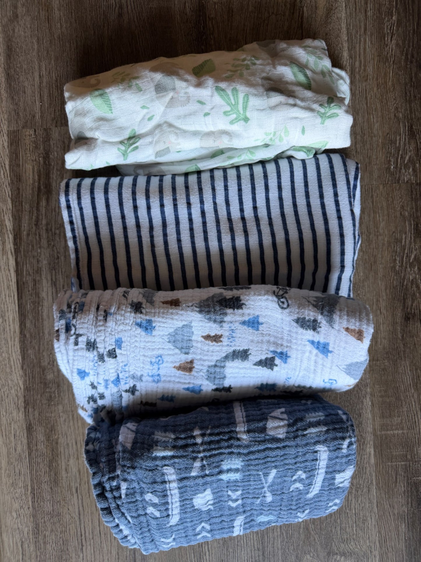 Bundle of swaddles , 0-6 Months (Small)