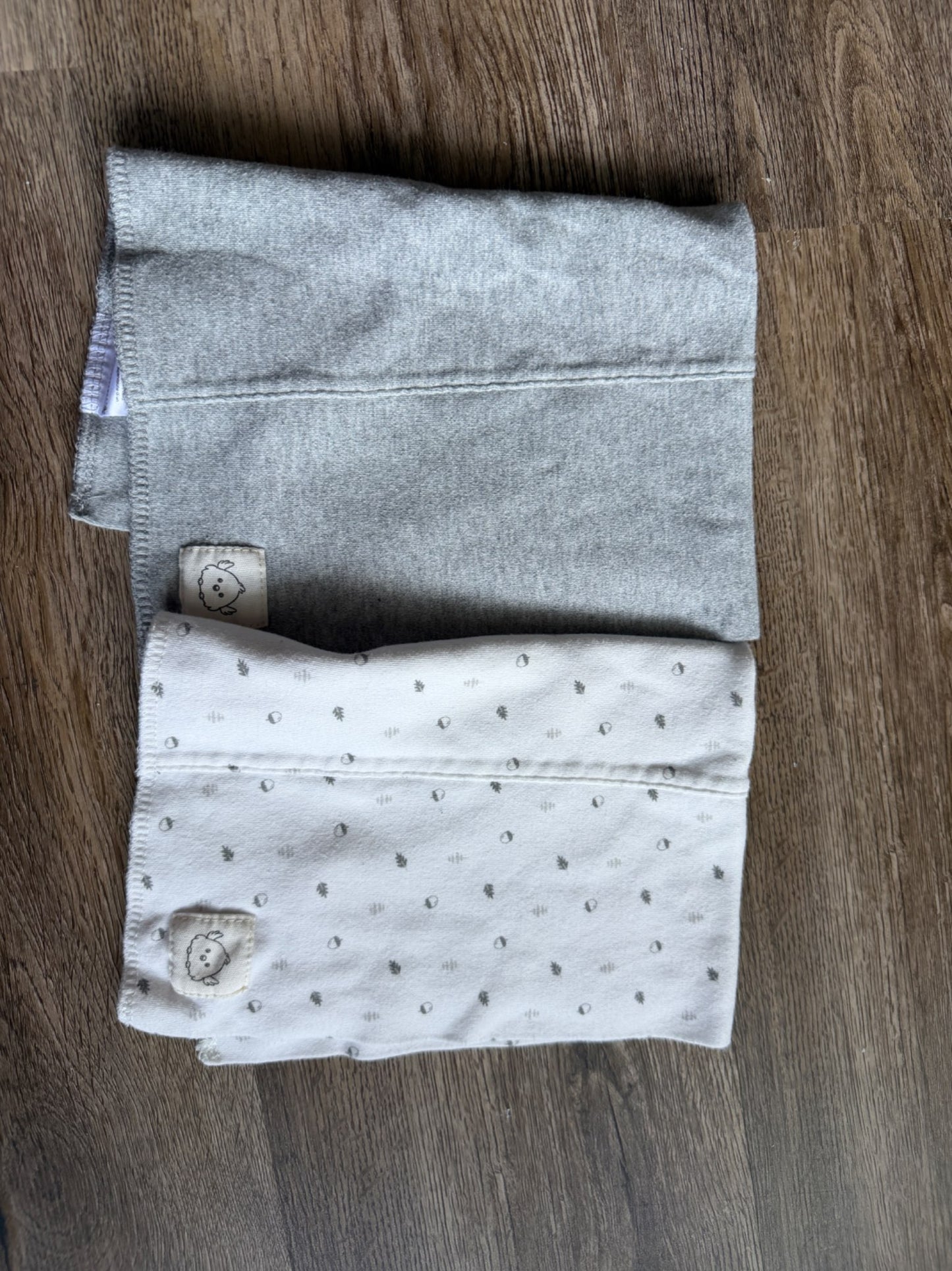 EUC Bundle Burp clothes