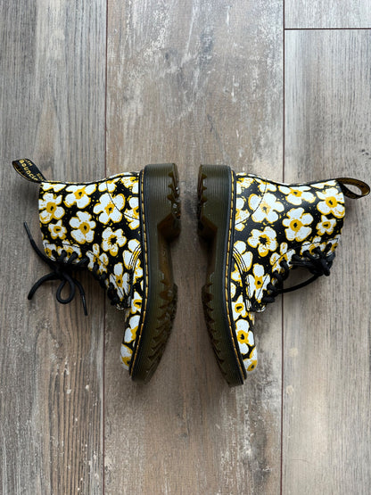 Floral Dr. Martens , Shoes 12 (Toddler:2-4yr)