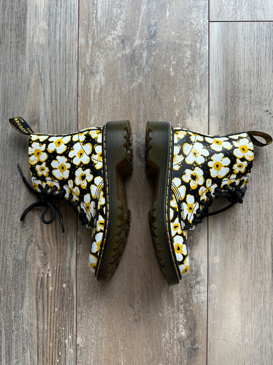 Floral Dr. Martens , Shoes 12 (Toddler:2-4yr)