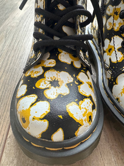 Floral Dr. Martens , Shoes 12 (Toddler:2-4yr)