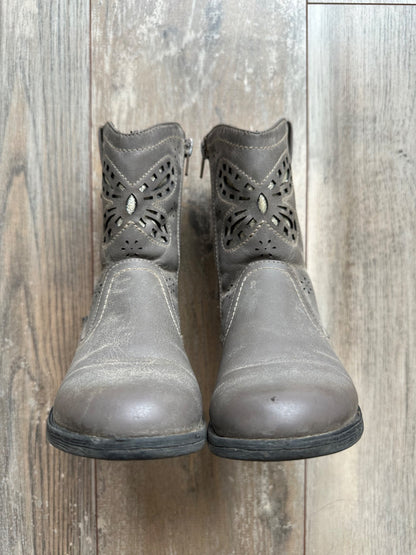 Butterfly cowgirl boots , Shoes 1 (Kids:4-8yr)