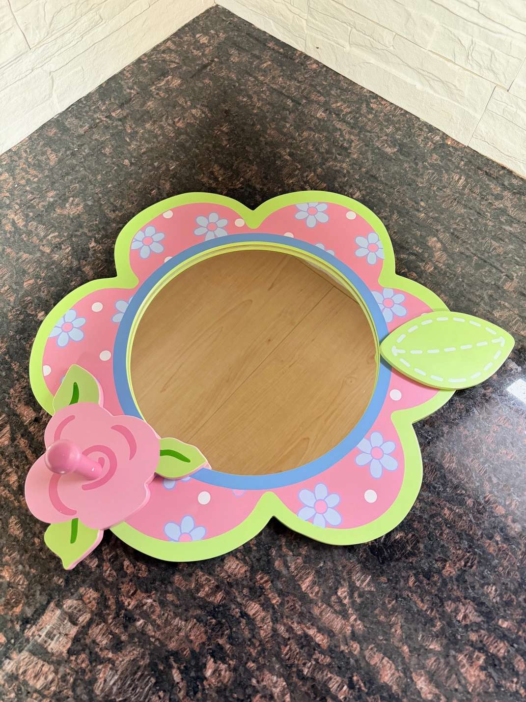 Kids Flower Mirror with Hook – Cute Wall Décor (Pink & Green)