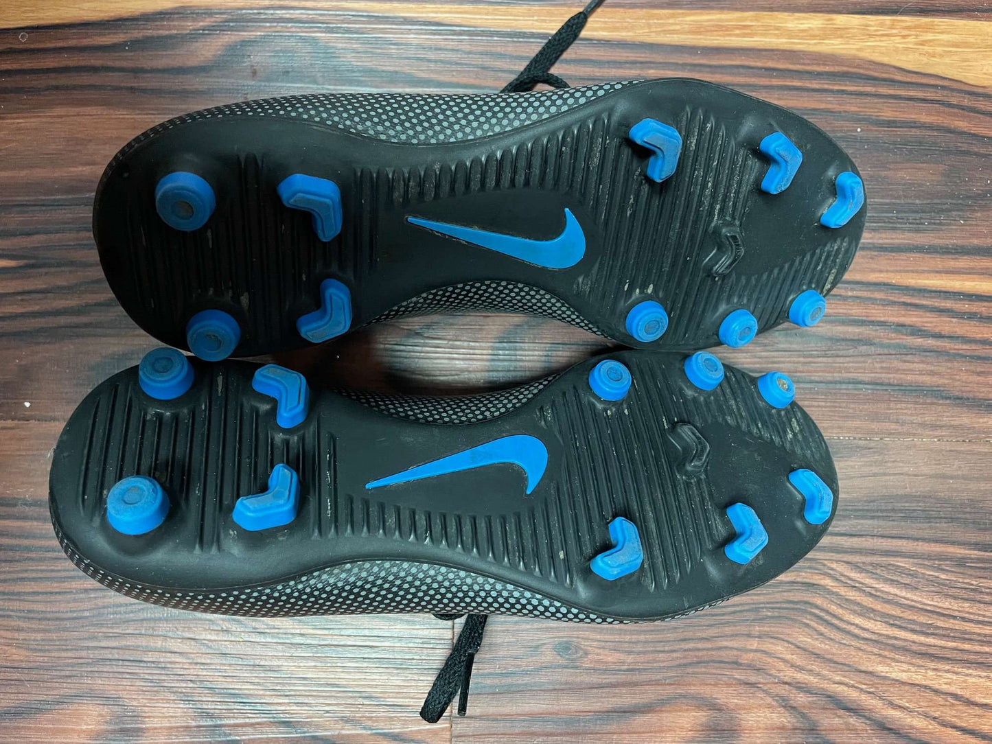 Nike Kids Soccer Cleats – Size 3 Youth - EUR 35 - 22 cm⚽, Shoes 3 (Kids:4-8yr)
