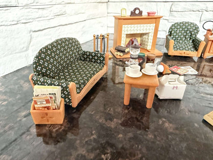 Calico Critters Deluxe Living Room Set CC2263 – Vintage/Discontinued – 40+ Piece Set - MSRP $50