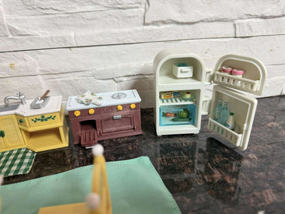 Calico Critters Deluxe Kitchen Set CC2267 – Vintage/Discontinued – 40+ Piece Set