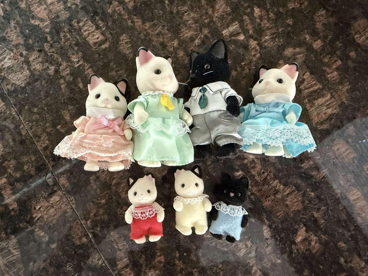Calico Critters Tuxedo Cat Family + Triplets – Complete 7 Figures – MSRP $50