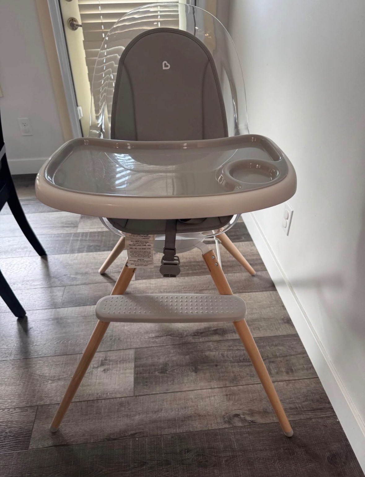 Munchkin 360 high chair 6 months-3 years