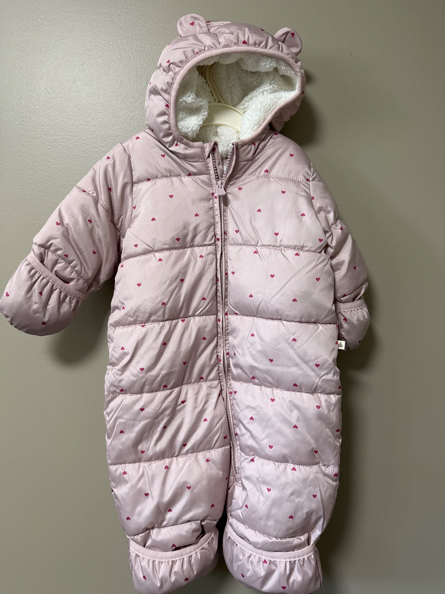 Baby Gap lined snowsuit, Kids 6 Month (3-6M)