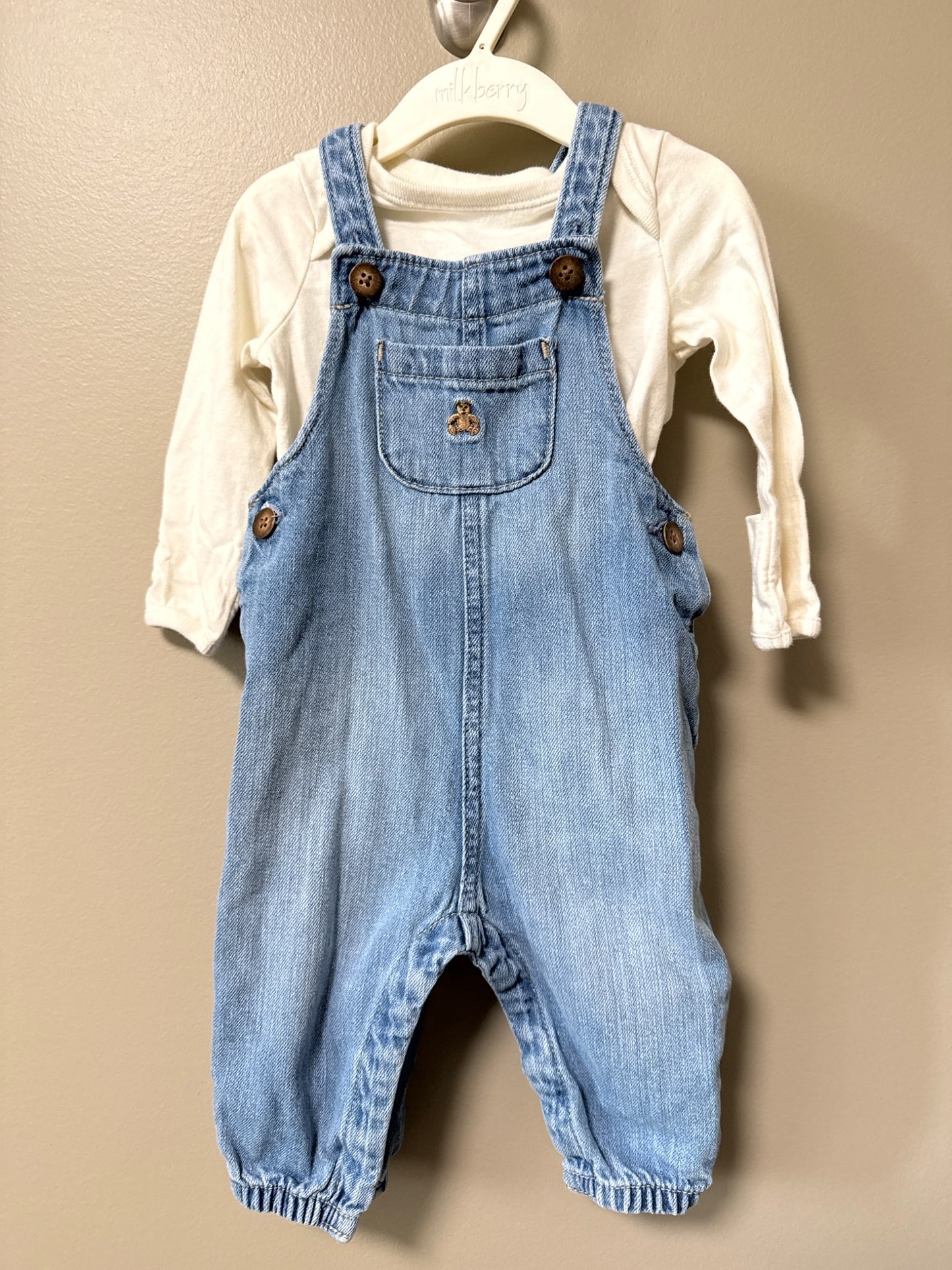 Baby Gap denim overalls with fall onesie, Kids 6 Month (3-6M)