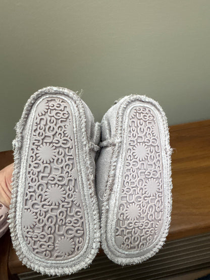 UGG booties, Shoes 2.5 (Baby: 0-12 mth)