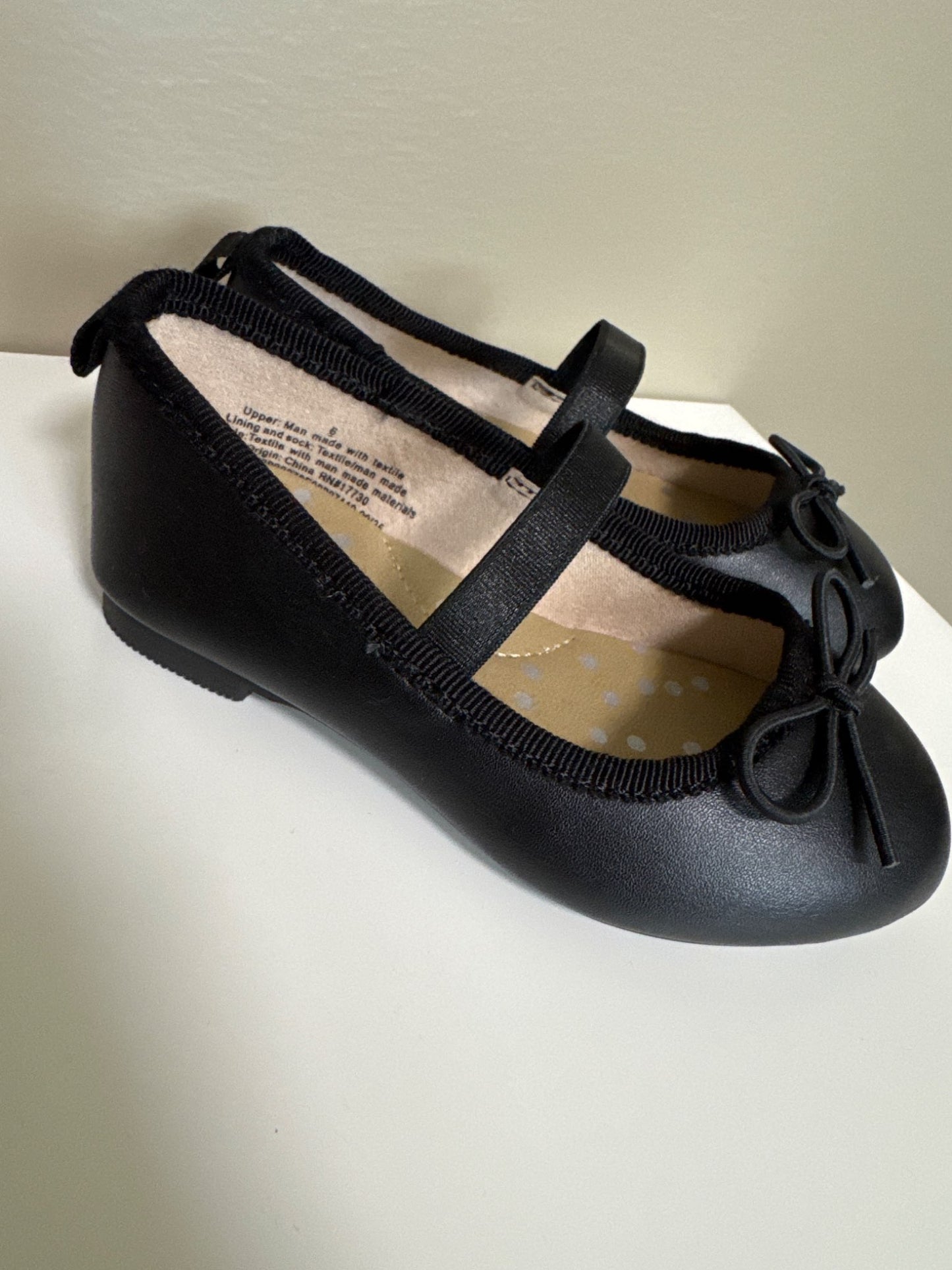 Cat and Jack black Mary Jane shoes size 6, Shoes 6 (Walkers:12-24 mth)