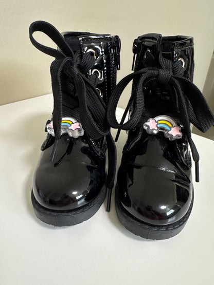 Rainbow patent leather boots size 6, Shoes 6 (Walkers:12-24 mth)